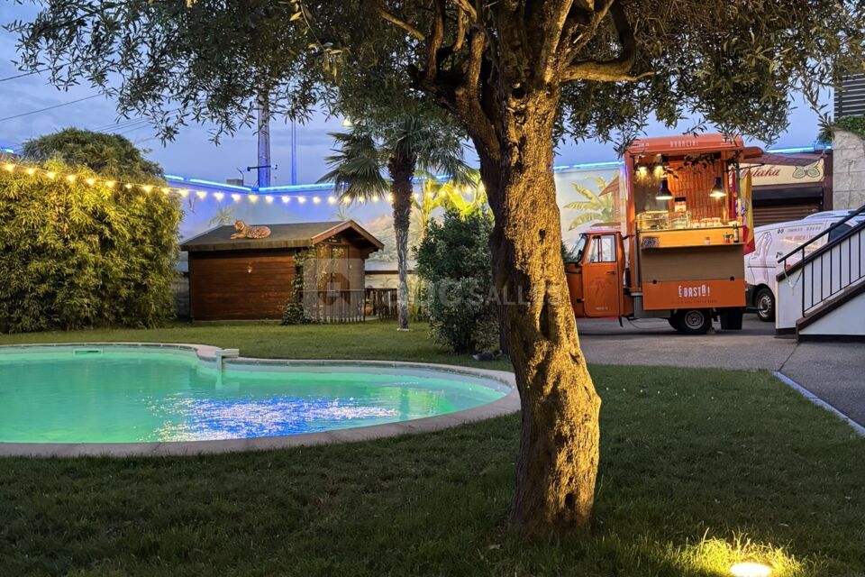 Food Truck autour de la piscine