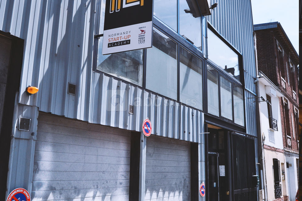 Hall 24 - Façade