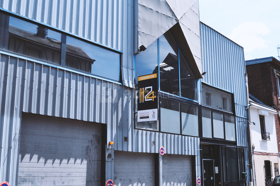 Hall 24 - Façade