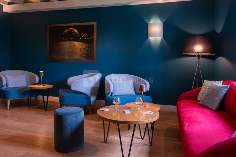 Petit Salon