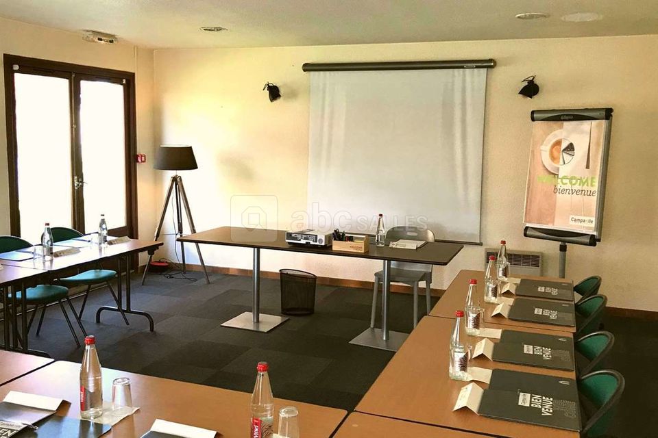 Campanile la Rochelle Puilboreau