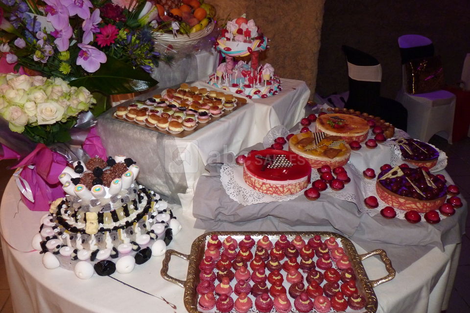 Buffet desserts