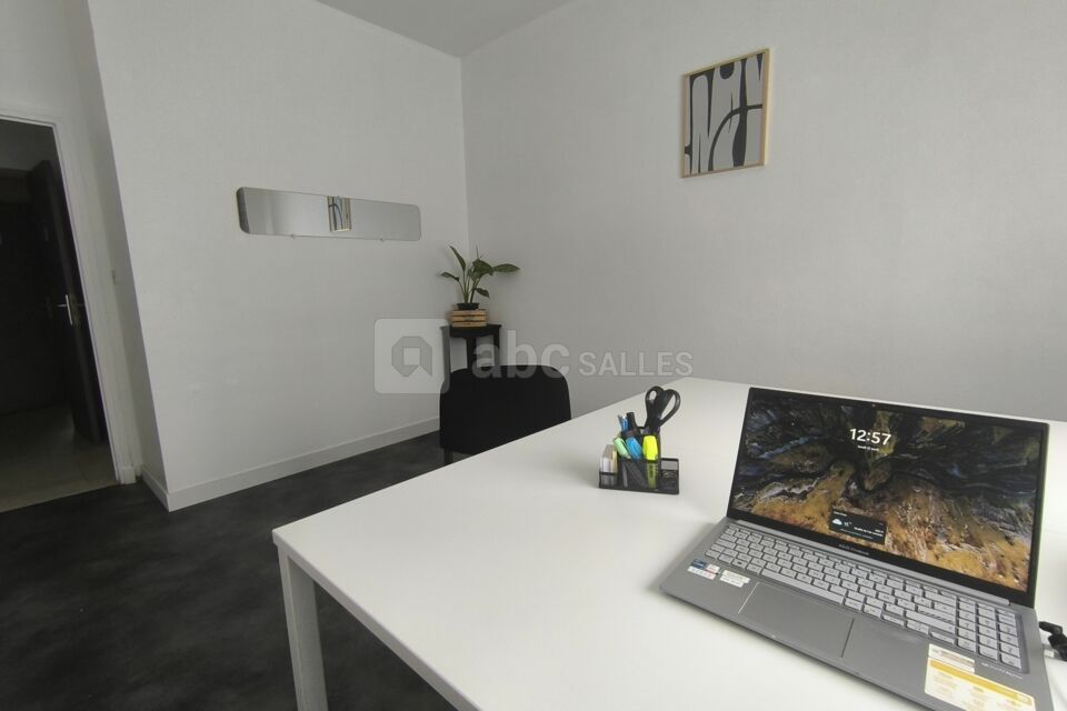 Adonis Lyon-Est Hôtel Artys
