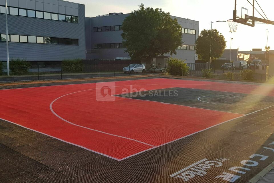 Installation d'un terrain exterieur