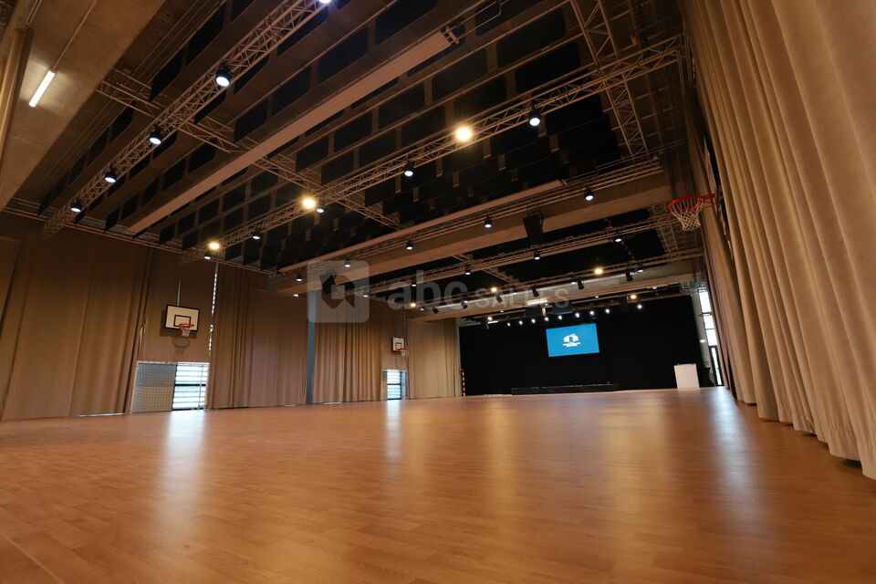 ESPACE OLVIER GIROUD - 600 m²