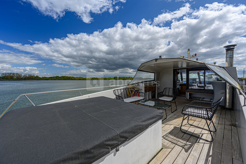 Yacht Gavrinis