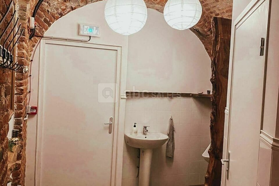 Cave Bar Atypique