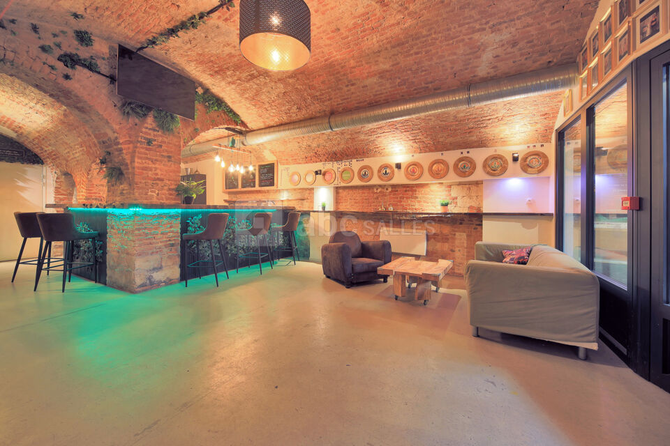 Cave Bar Atypique