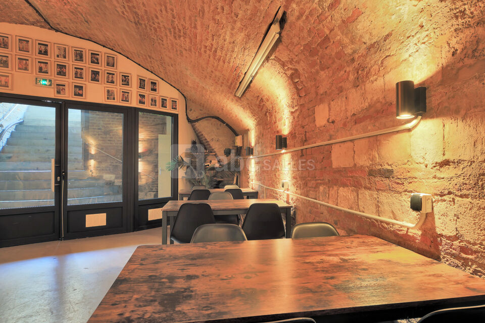 Cave Bar Atypique