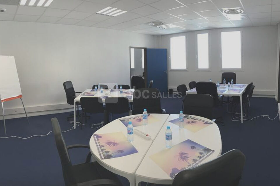 Salle de réunion Vincenzo en disposition Atelier