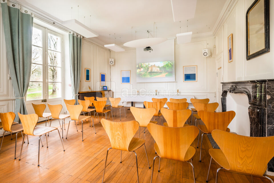 Manoir de Procé - Grande salle de restaurant - Configuration théâtre
