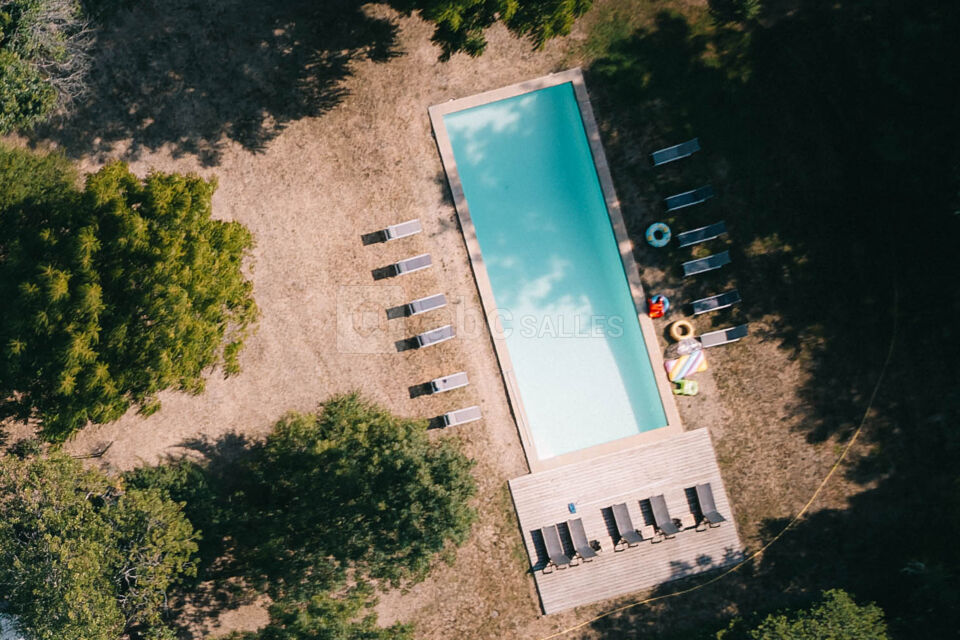 Piscine vue du ciel