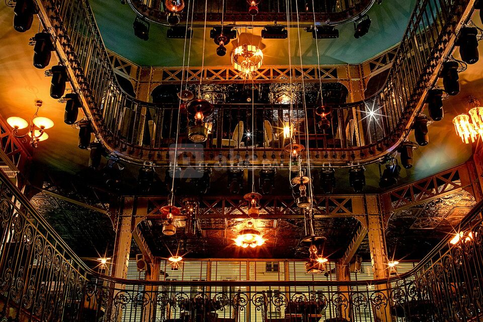 PERSPECTIVE DES 3 ETAGES VUE DE LA BALLROOM