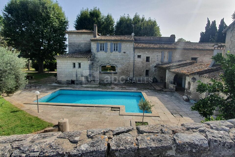Piscine et cuisine été