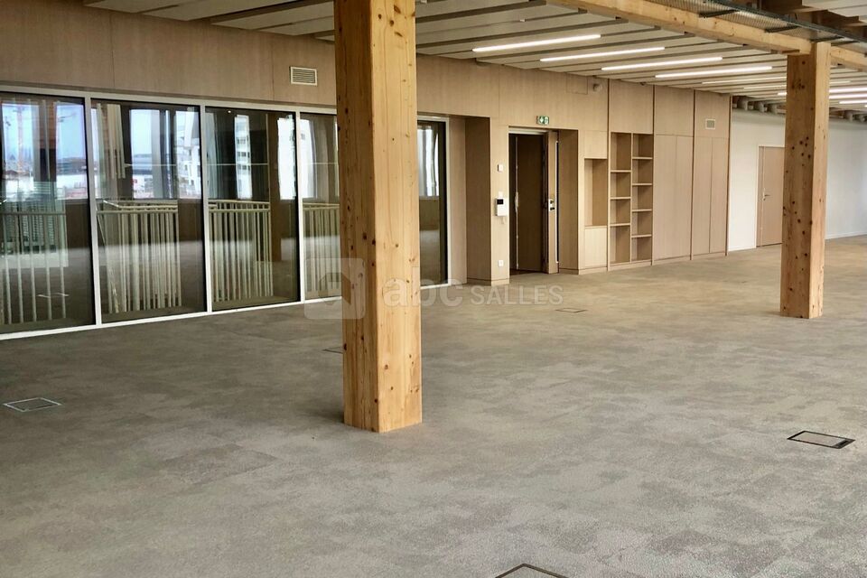Salle indépendante 200m2 ou 260m2