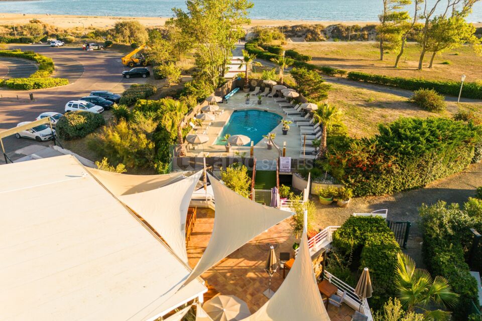 Piscine et plage