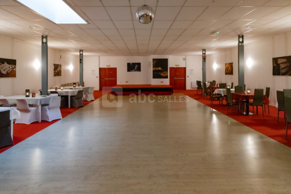 Scène et piste de danse