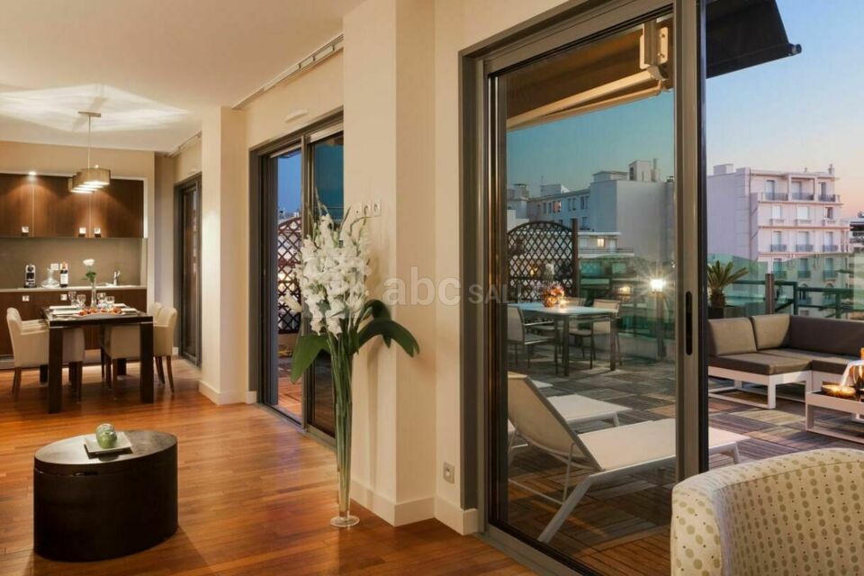 Neho Suites Cannes Croisette ****