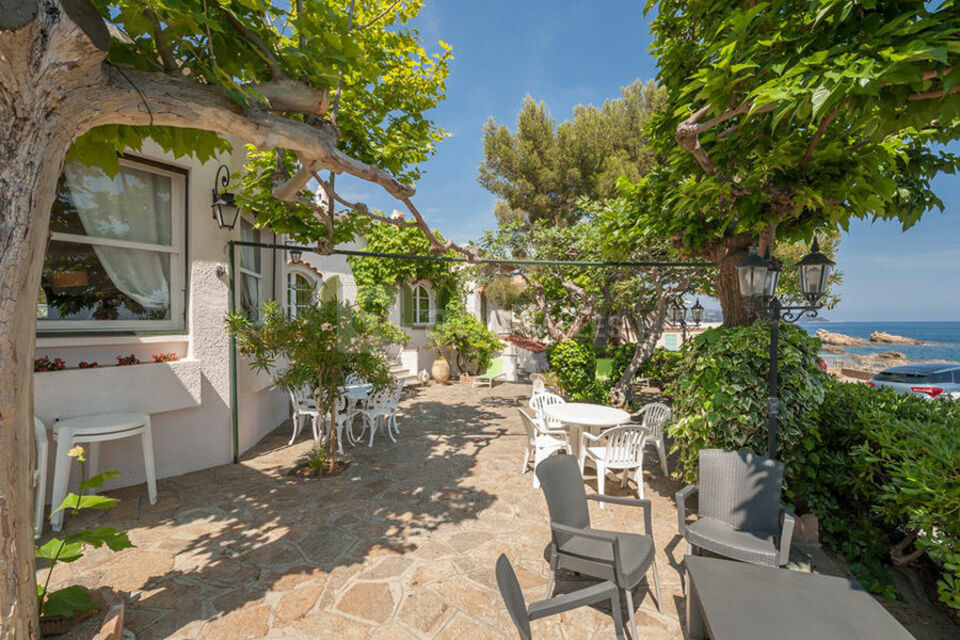 Hôtel Astria Beach La Falaise
