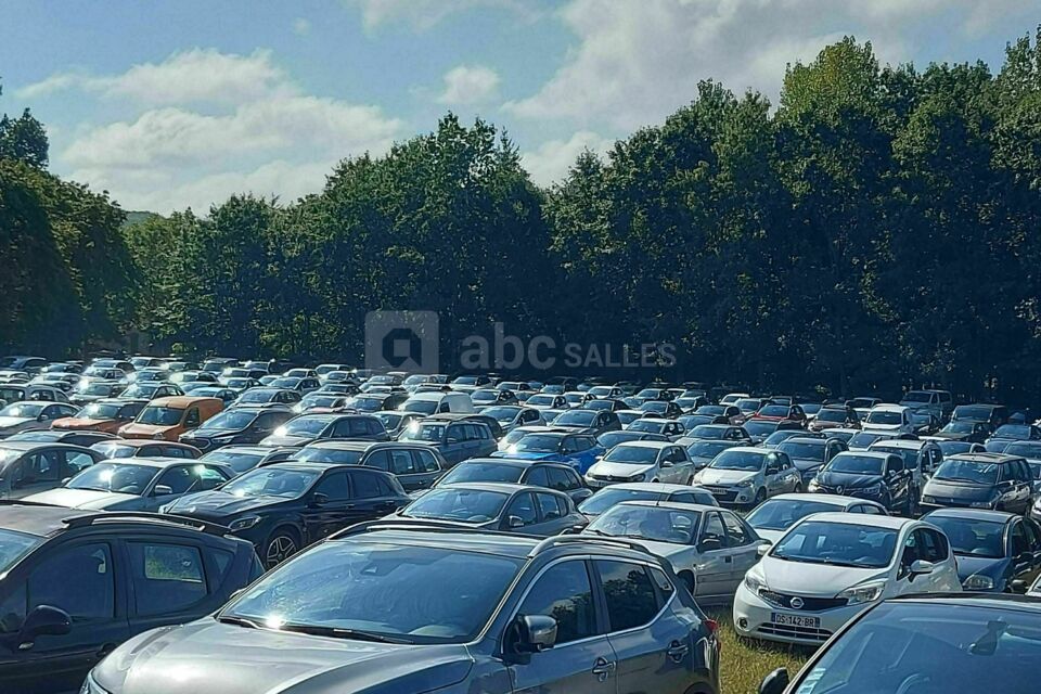 Parking des pentes du château Professionnels uniquement
