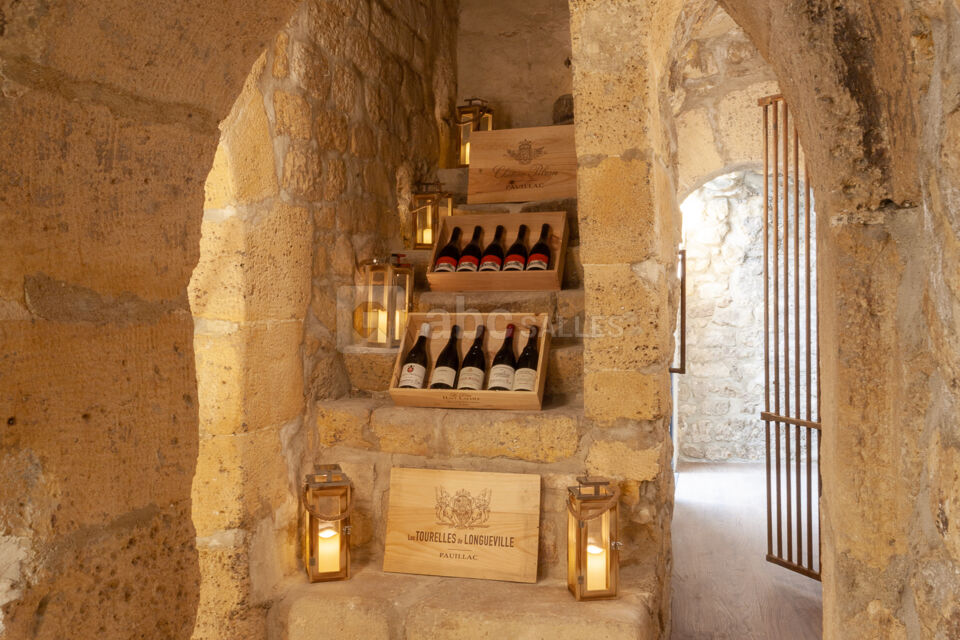Salon principal cave à vin