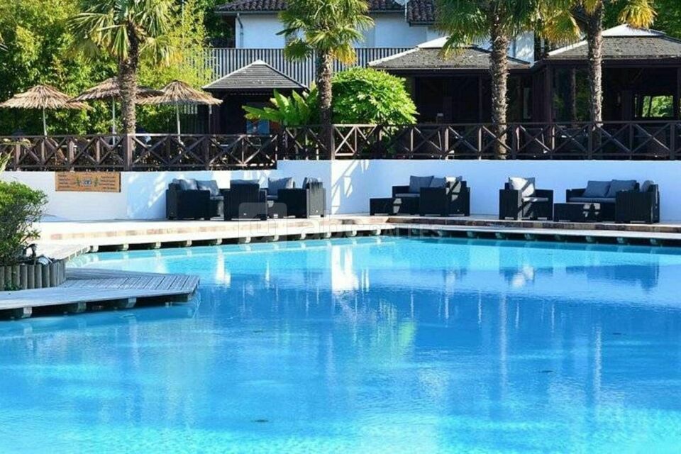 Village Tropical Sen Yan piscine