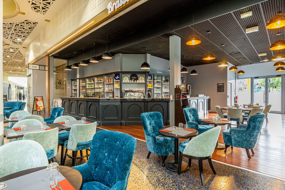 Terasse interieure vue sur le bar