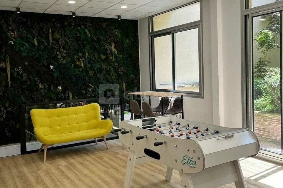 Salle de Réunion Vue Jardin au Calme - Ternes