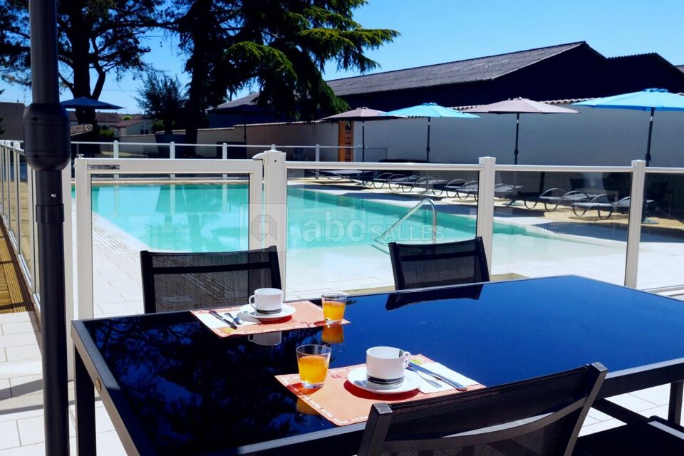Le Trianon By Authentik Bistrot