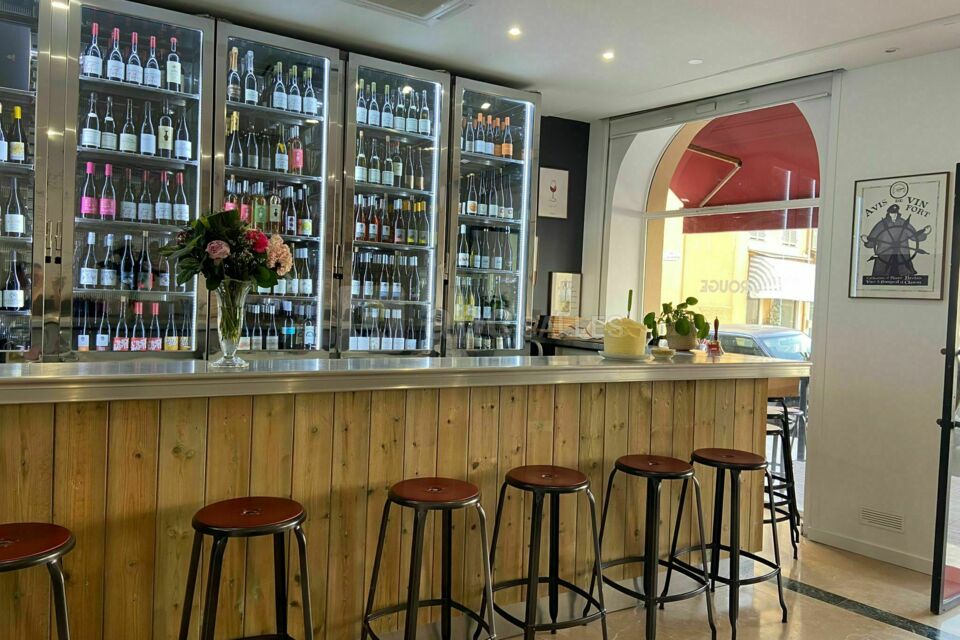 Rouge Restaurant Bar À Vin
