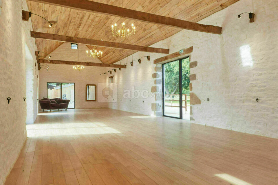 Le Jardin Saint Germain Lodges & Events