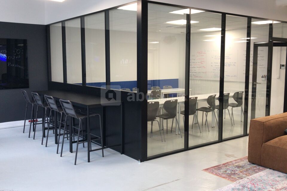 Salle réunion 12 personnes