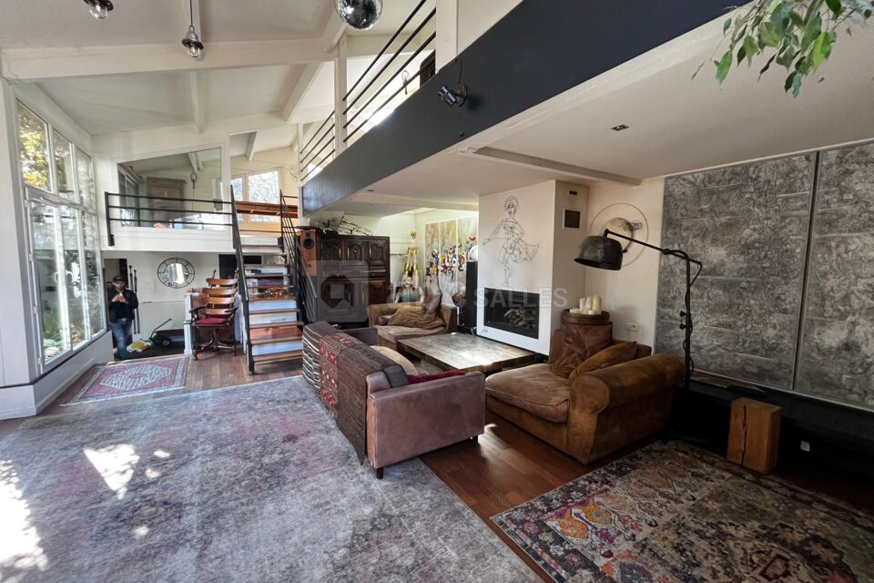 Le Décor À l'Envers