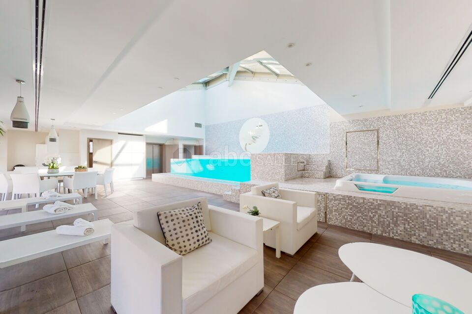 The Pool House Cannes