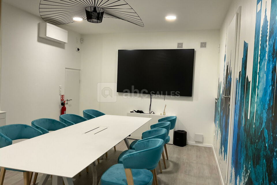 Salle de réunion visuel 12 pers. 30 m2