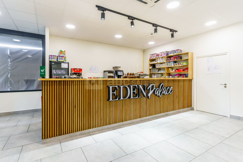 Eden Palace