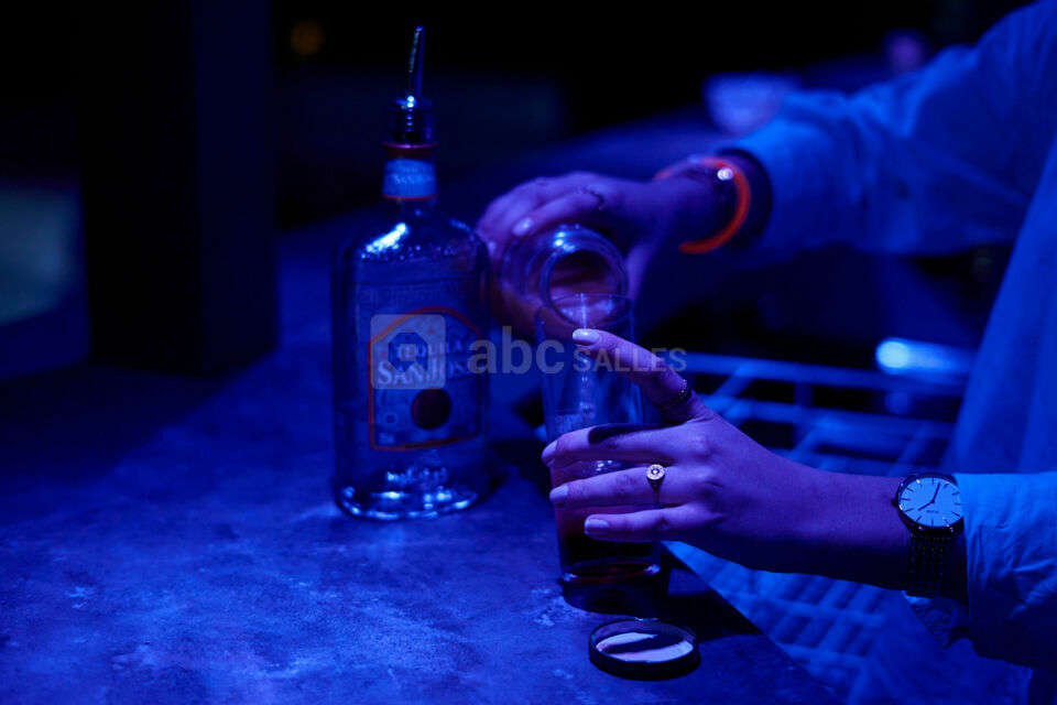 Création d'un cocktail sur mesure pour une soirée d'entreprise