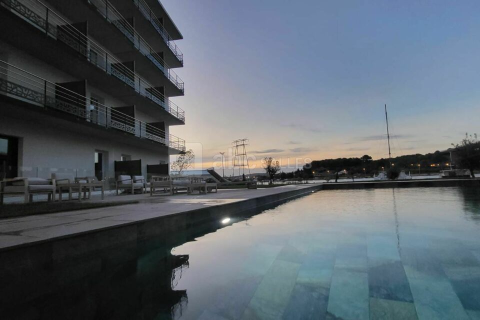 Golden Tulip Martigues Provence