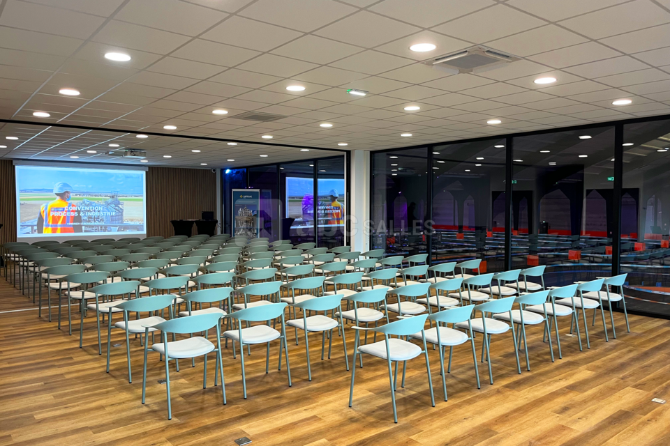 Salle de réception 150m2
