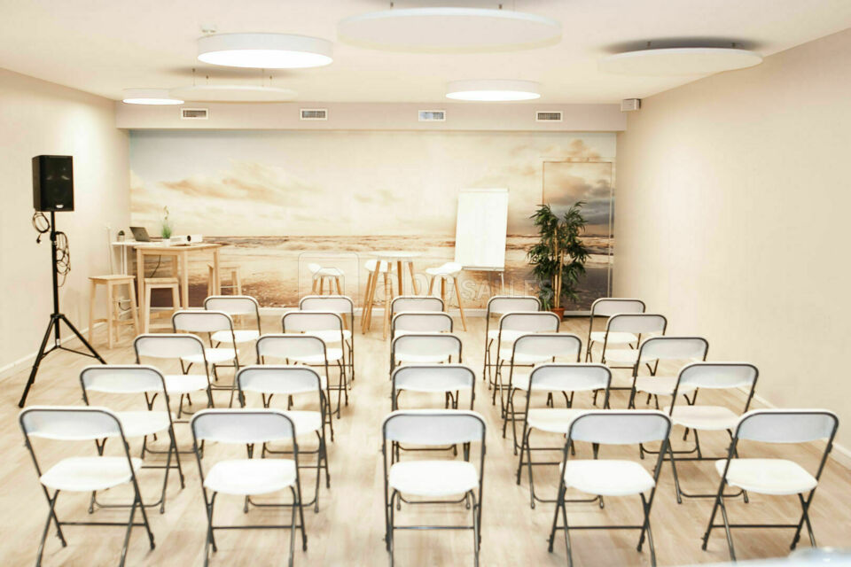 STUDIO 1