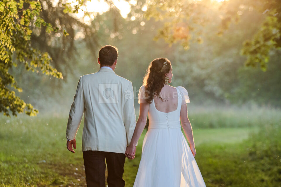 Photo de mariage dans le château et les jardins
