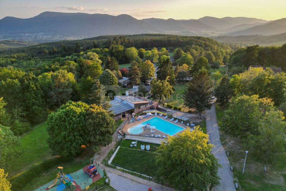 Hôtel Parc & Spa les Cigognes Albé