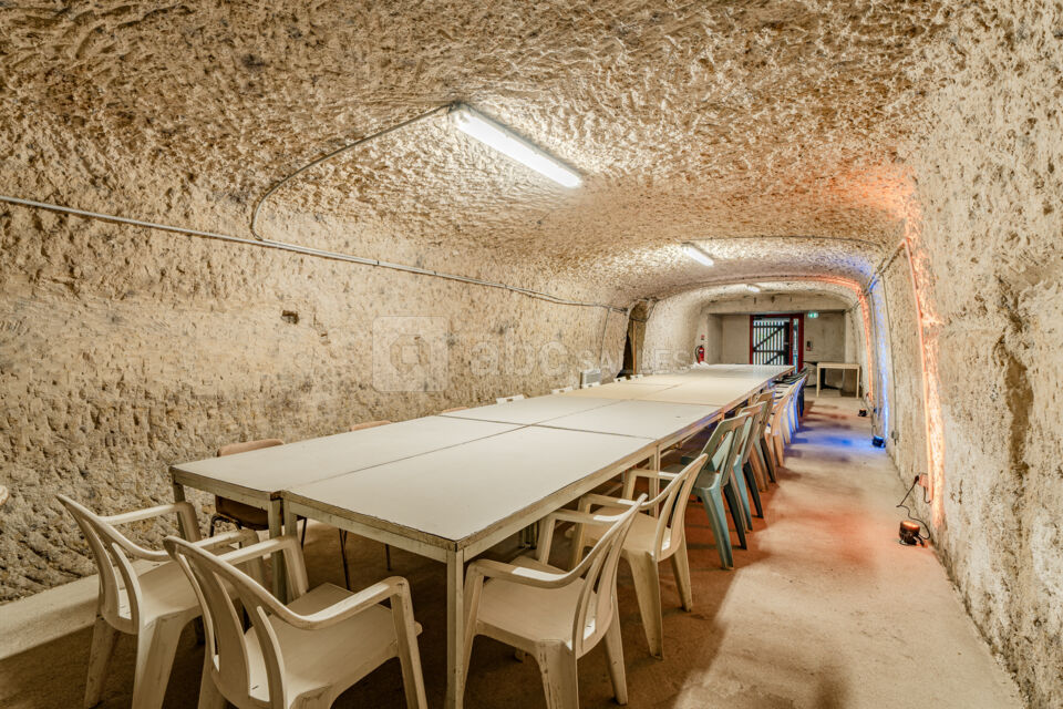 Salle des fêtes Troglodyte