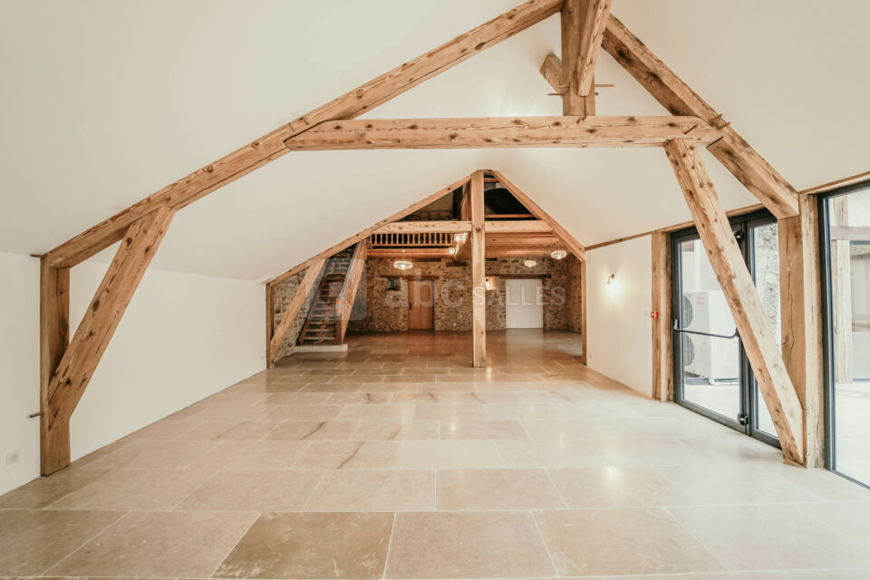 Salle 1 - La Ferme - Entrée et Vestiaire