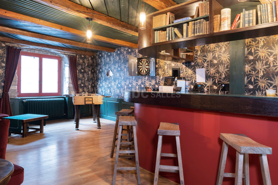 Peanut Medieval Lodge