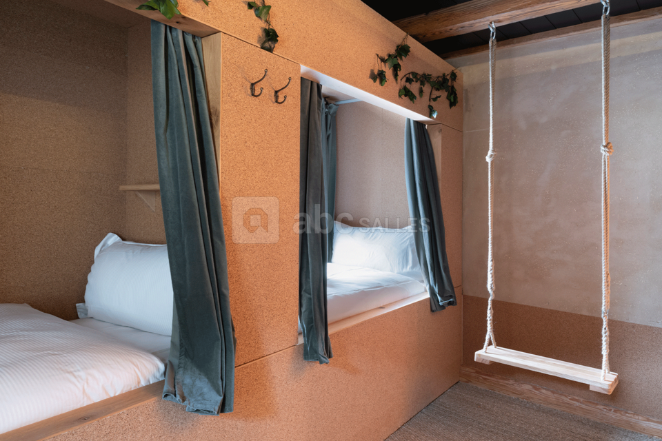 Peanut Medieval Lodge