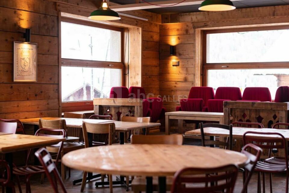 Peanut Mountain Lodge