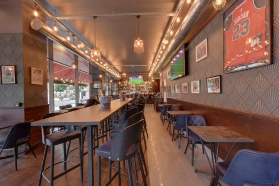 Big Tom Pub1