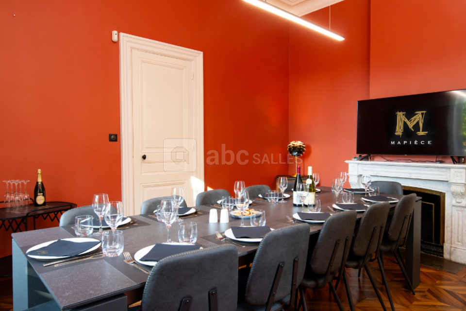 Salle de réunion et déjeuner/diner