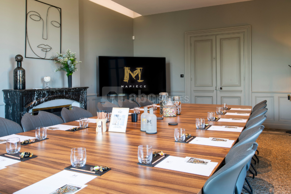 Salle de réunion et déjeuner/diner